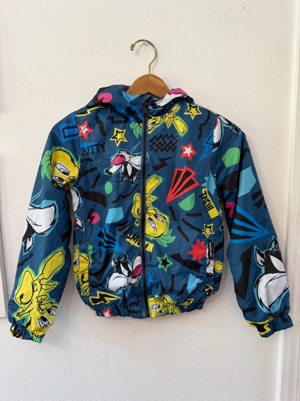 Looney Tunes Kids' size 5 Zip Rain Jacket